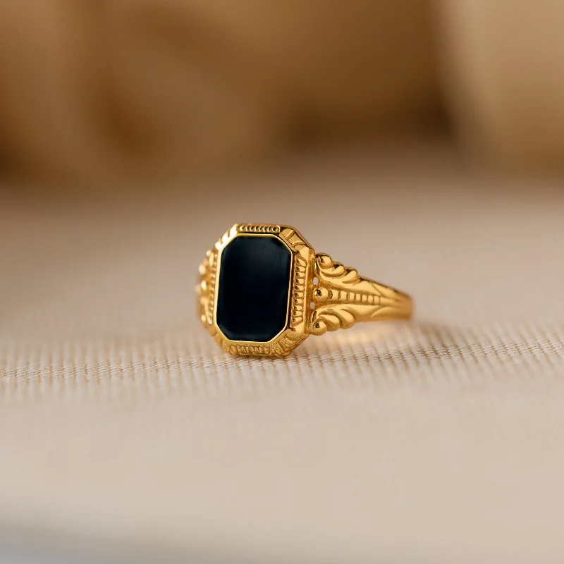 women's emerald ring-Vintage Black Signet Ring