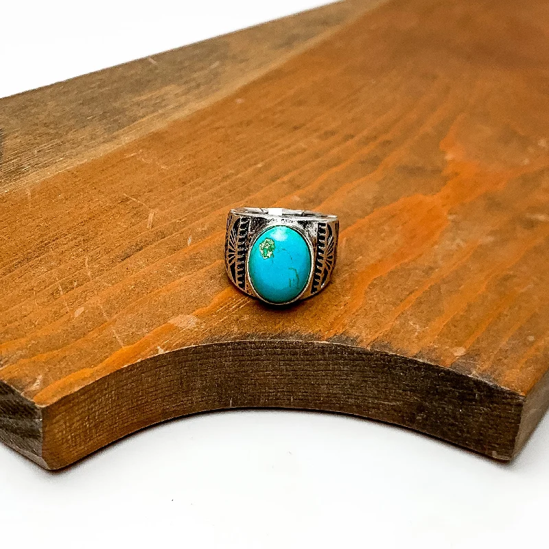 women's channel setting ring-Faux Oval Turquoise Stone Stretchy Ring With Silver Tone Design