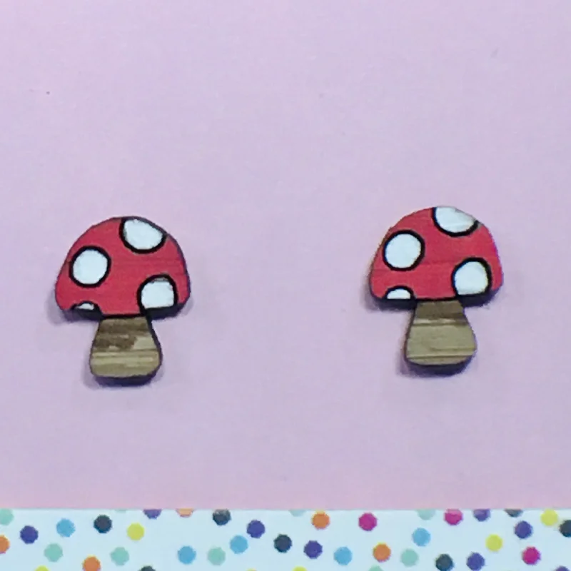 women's twisted ring-Studs: Toadstools