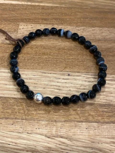 women's gemstone necklace-Black Sardonyx Bracelet