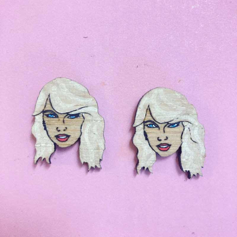 women's moissanite ring-Face Studs: Taylor Swift