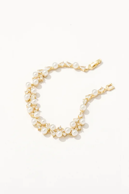 women's bar necklace-Glistening Pearl Bracelet Gold