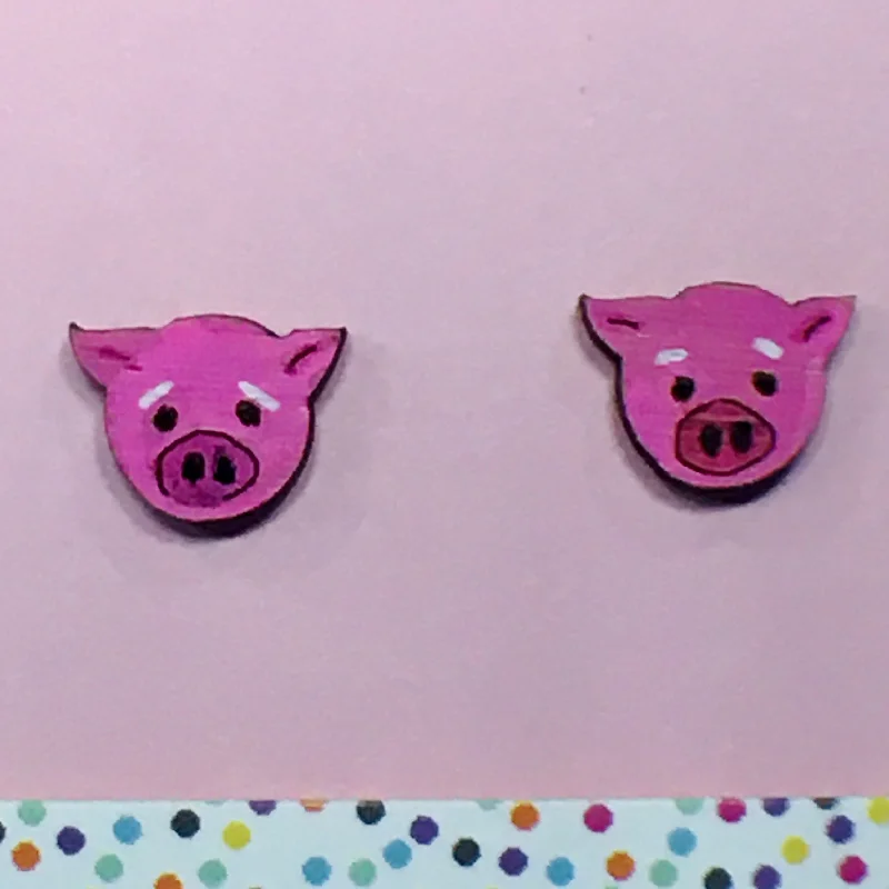 women's radiant cut ring-Studs: Pigs